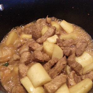 Củ cải trắng kho thịt