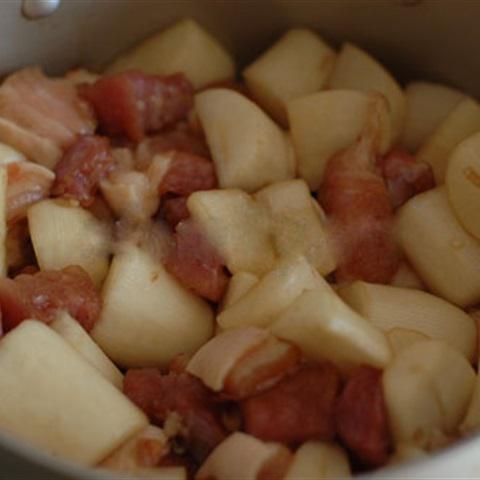 Cách làm củ cải trắng kho thịt