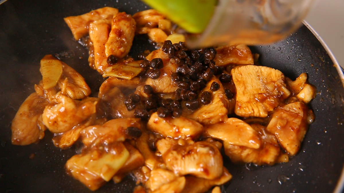 Củ hoa ly hấp tỏi và mướp thơm ngon