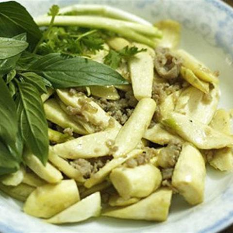 Cách làm củ niễng xào thịt