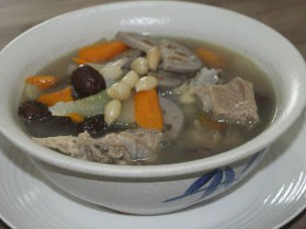 Củ sen hầm sườn