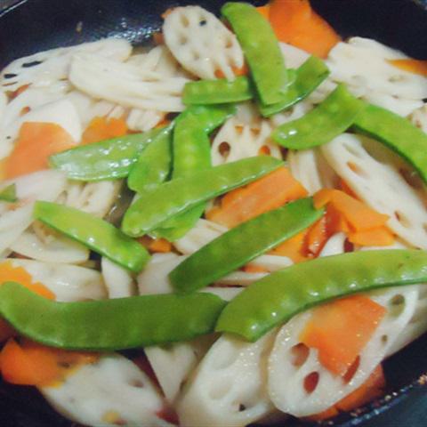 Cách làm củ sen xào chay