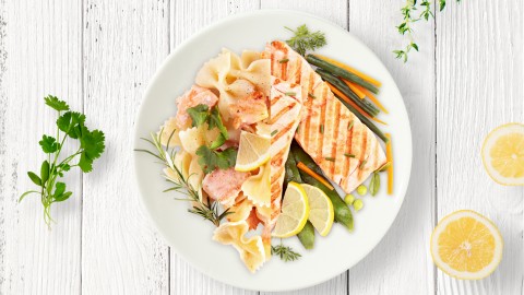 Củ sen xào ớt chuông cho ngày chay