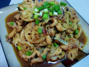 Củ sen xào ức gà