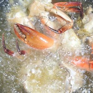 Cách làm cua biển rang me