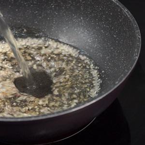 Cách làm cua biển rang me