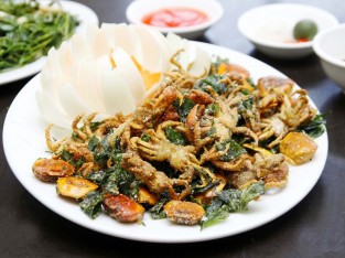 Cua đồng rang muối hấp dẫn