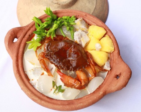 Cua lột um dừa nước