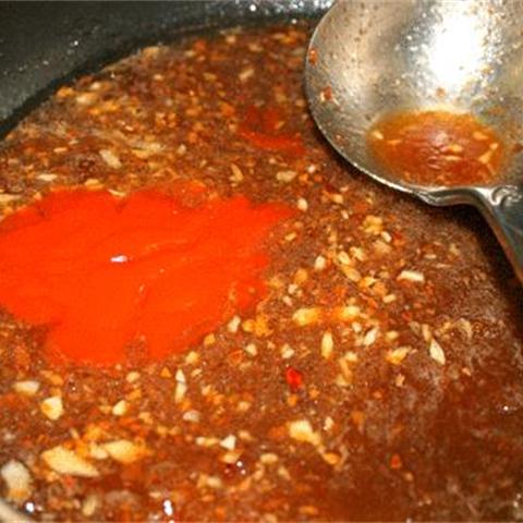 Cách làm cua sốt me kiểu Singapore