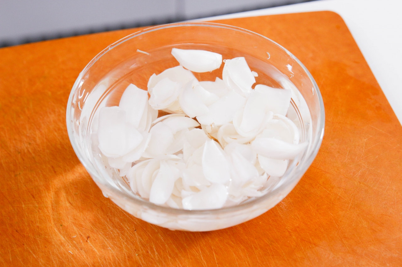 Cực đã với sữa thơm mát từ quả óc chó, lạc và gạo