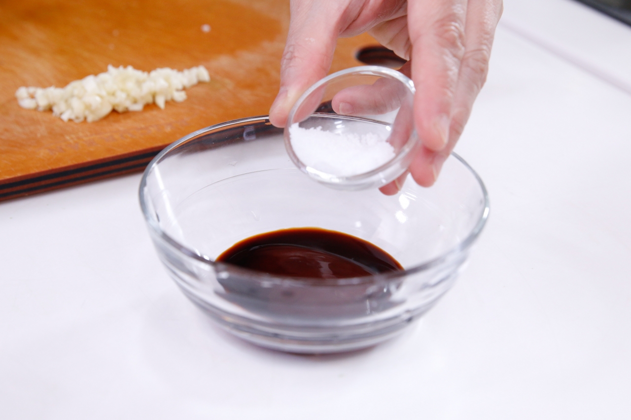 Cực đã với sữa thơm mát từ quả óc chó, lạc và gạo