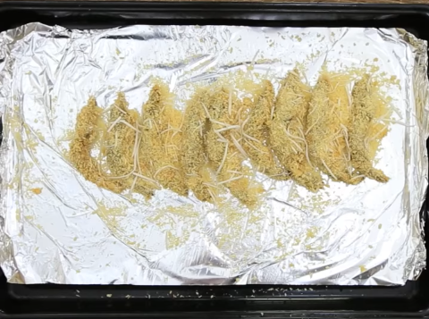 Cùng làm cupcake sữa chua bông xốp mềm mịn như mây