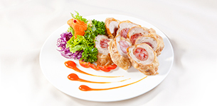 Cuốn lạp xưởng chiên giòn