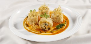 Cuốn tàu hũ ky xốt tiêu