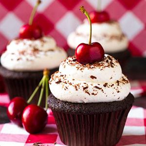 Cách làm cupcake - Black Forest