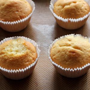 Cách làm cupcake bơ phô mai
