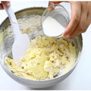 Cách làm cupcake cam tươi