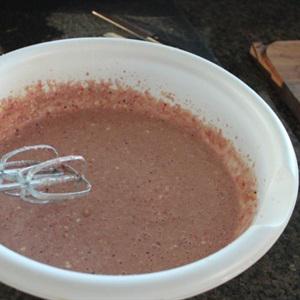 Cách làm cupcake dâu tây mix kiwi