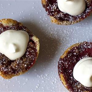 Cách làm cupcake dâu tây