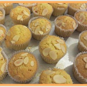 Cách làm cupcake hạnh nhân