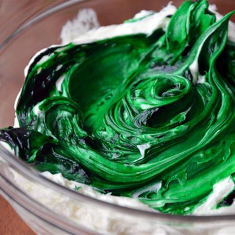 Cách làm cupcake hình cây thông noel