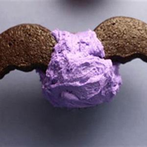 Cách làm cupcake hình đầu dơi
