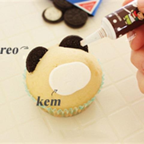 Cách làm cupcake hình mặt gấu