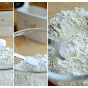 Cách làm cupcake kem phô mai dâu tây