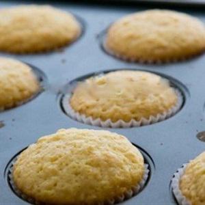 Cách làm cupcake mứt cherry