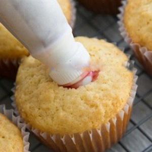 Cách làm cupcake mứt cherry