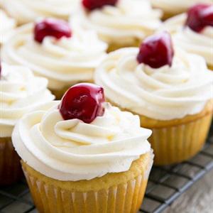Cách làm cupcake mứt cherry