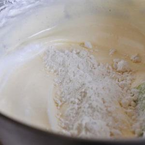 Cách làm cupcake phô mai chà bông