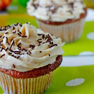 Cách làm cupcake phô mai trái cây