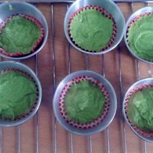 Cách làm cupcake trà xanh cho đêm noel