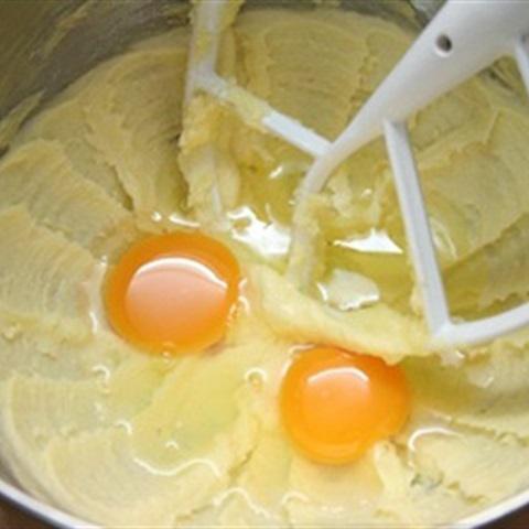 Cách làm cupcake vỏ ốc quế