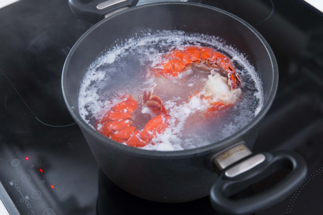 Cute mà lại ngon hết cỡ với chè trôi nước bột đậu đen hình chân mèo