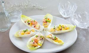 Cute mà lại ngon hết cỡ với chè trôi nước bột đậu đen hình chân mèo