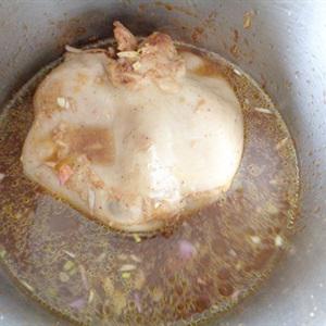 Cách làm dạ dày om nước dừa