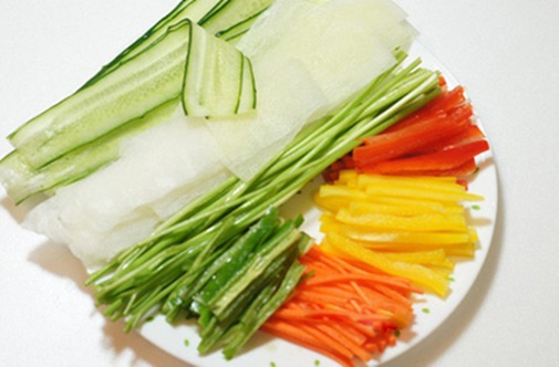 Da đẹp, dáng thon với salad hoa quả tuyệt ngon