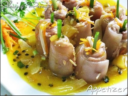 Da lợn cuộn sốt chanh dây