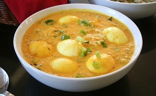 Đậm đà vịt nướng ngũ vị hương và cam thơm nức mũi