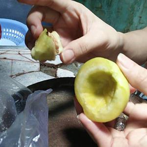 Cách nấu đào ngâm nước đường