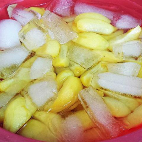 Cách nấu đào ngâm nước đường