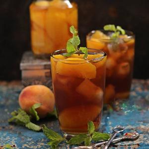 Cách nấu đào ngâm nước đường