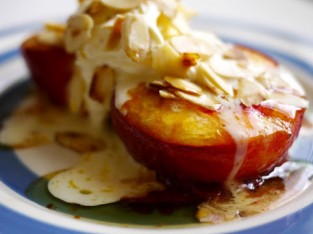 Đào nướng bơ, mật ong