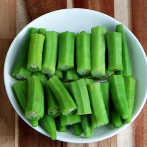 Cách làm đậu bắp chấm chao