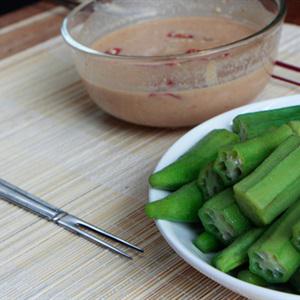 Cách làm đậu bắp chấm chao