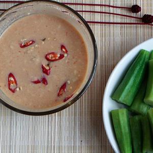 Cách làm đậu bắp chấm chao