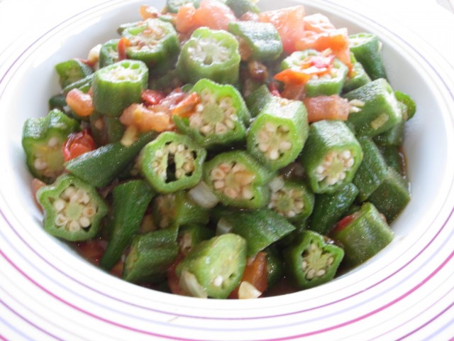 Đậu bắp sốt cà chua