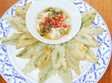 Đậu bắp tẩm bột rán giòn